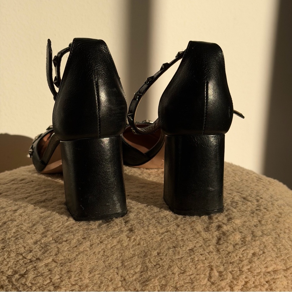 RED Valentino Black Star-Embellished Heels - Picture 4 of 5
